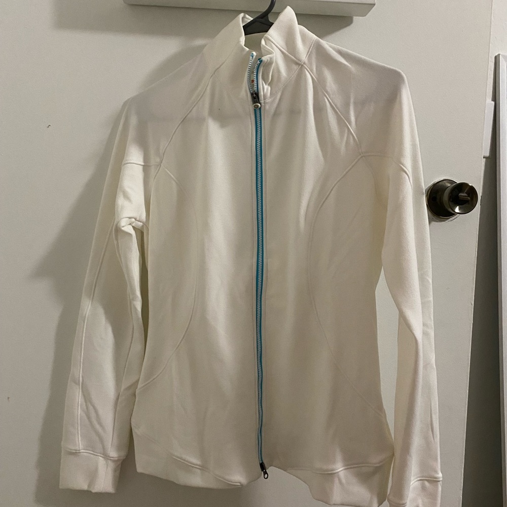 Womens Puma dry cell jacket size M never worn
